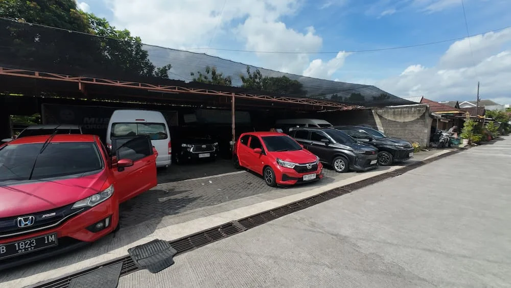 Armada Mobil Rental Andalan Transport - Sewa Mobil Jogja Murah